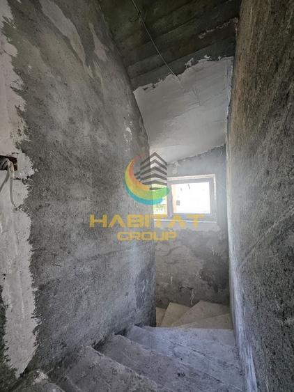 Duplex cu 3 camere cu Canalizare în Central