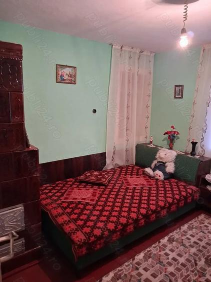 Casă cu 6 camere cu Teren 860 Mp în Tufești