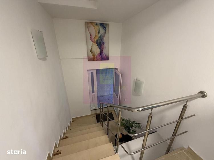 Casă cu 4 camere în Cățelu
