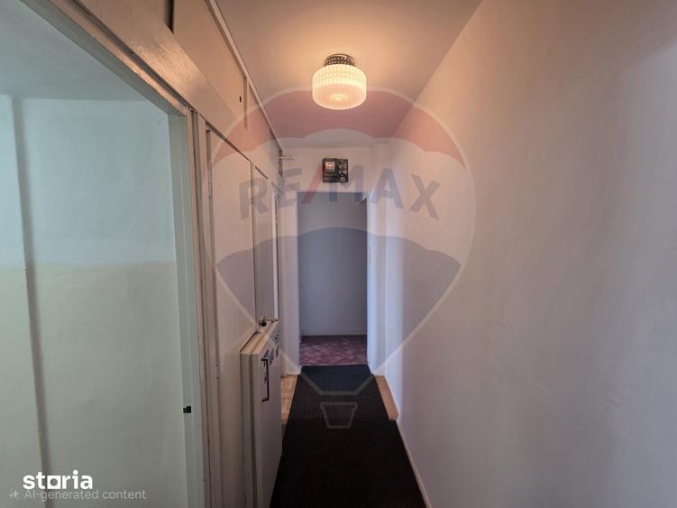 Apartament cu 3 camere semidecomandat în Tipografilor