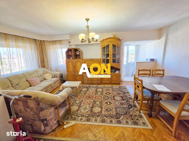 Apartament 3 camere, ultracentral, etaj intermediar - 1