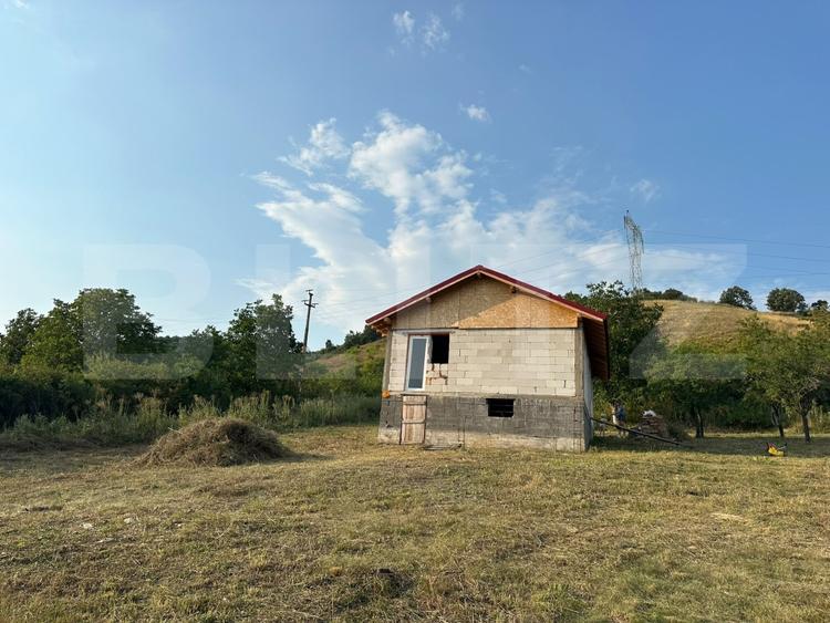 Casă individuală cu 2 camere cu Teren 1400 Mp în Chimindia