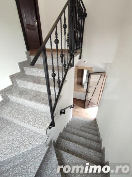 Casă cu 4 camere cu Teren 2500 Mp în Horodnic