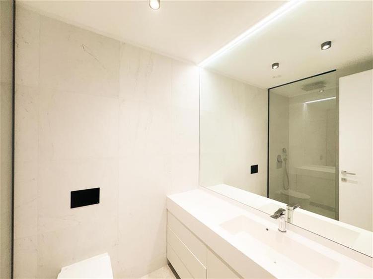 Apartament cu 2 camere semidecomandat, mobilat în Herăstrău