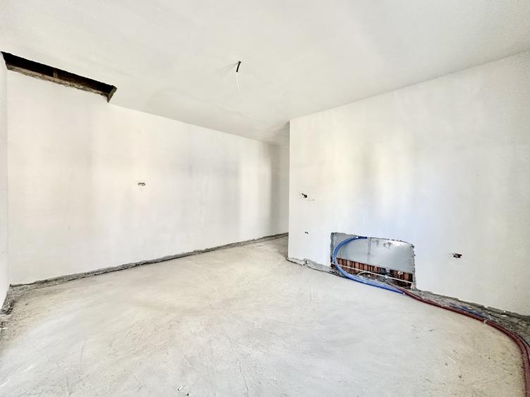 Duplex cu 3 camere cu Canalizare în Moșnița Veche
