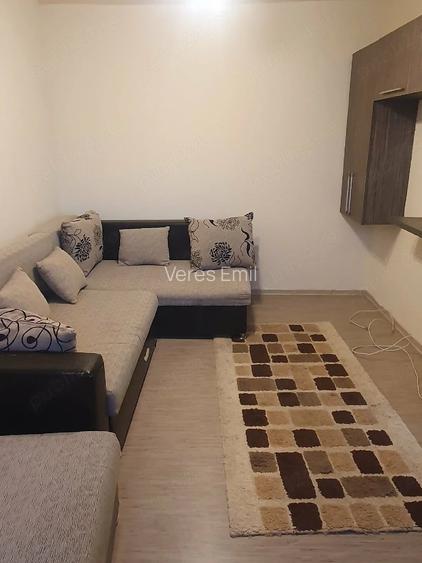 inchriez apartament zona Dacia