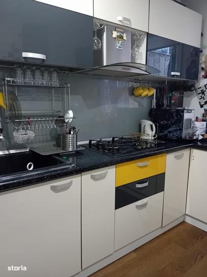 Apartament cu 3 camere în Obor
