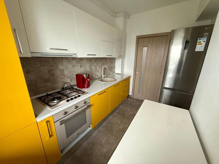 Apartament cu 2 camere decomandat, mobilat în Politehnica