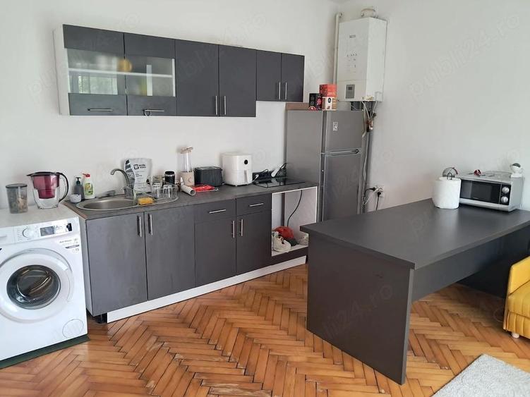 Apartament cu 3 camere decomandat în Elisabetin