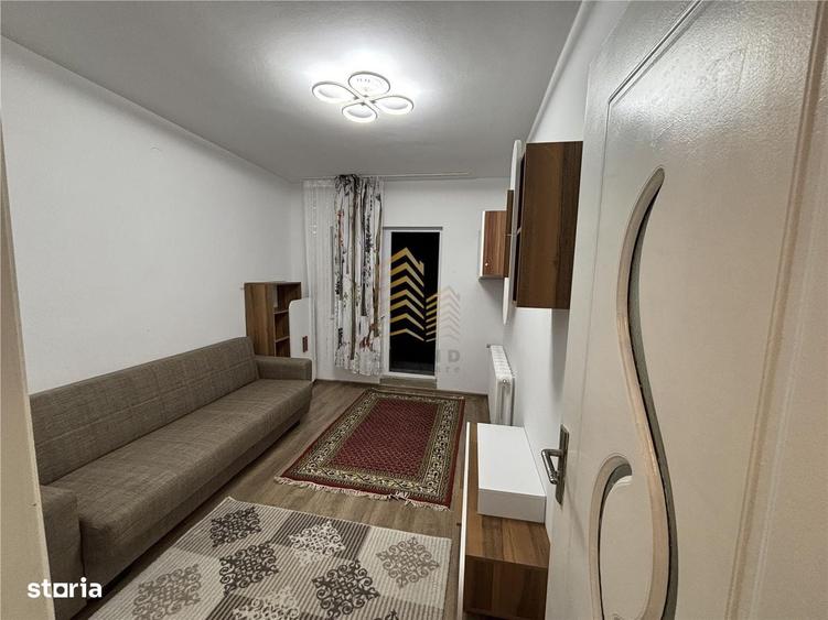 Apartament cu 2 camere decomandat în Periferie