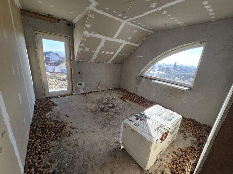 Casa 4 camere, 2 bai, 1.000 mp teren, 0% comision - 8