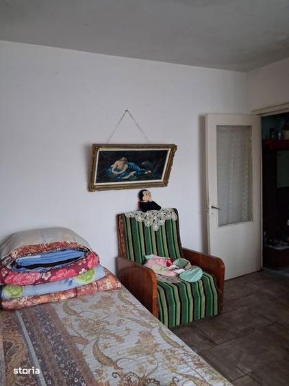 Vand apartament 2 camere 37000 neg - 5