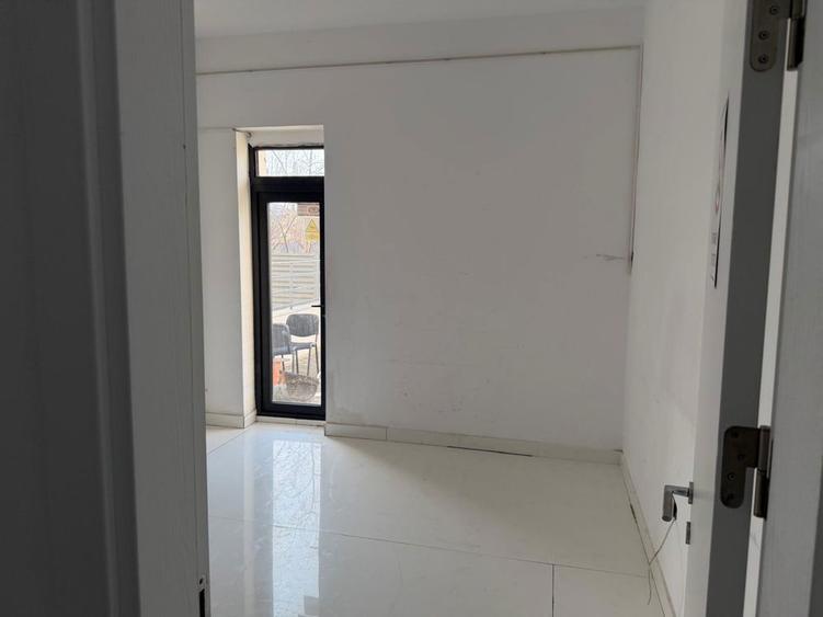 Spatiu comercial de vanzare - 6
