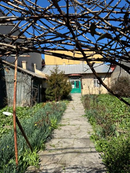 Teren intre case, FALEZA NORD, la 200 m de plaja,300 mp /12 m, 290.000 euro - 3