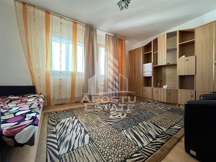 Apartament o camera, centrala proprie, zona Girocului - 1