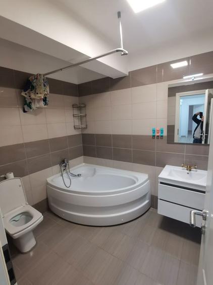 Inchiriez apartament 3 camere decomandat + loc parcare zona Dobroesti , gol gata de mutat / se face contract ( Zona Pod Fundeni - Dobroesti) - 8