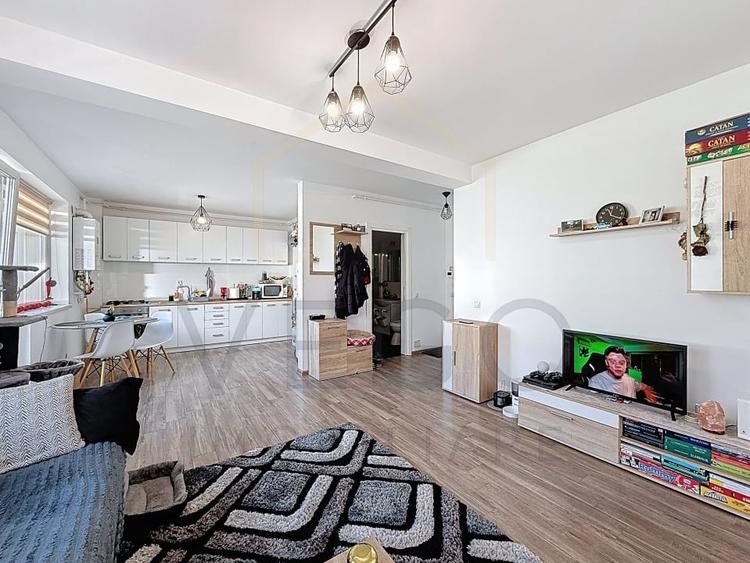 Apartament 2 camere, loc parcare, balcon, in Floresti, strada Cetății - 3