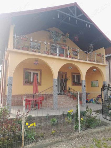 Casa cu mansarda in centru Loc Belcesti jude?ul Ia?i - 3