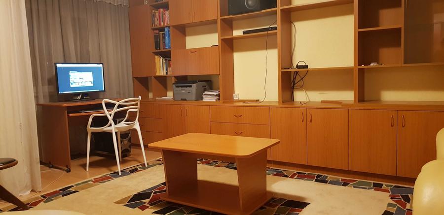 Apartament cu 3 camere decomandat în 1 Mai