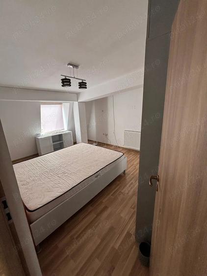 Apartament de vanzare - 4