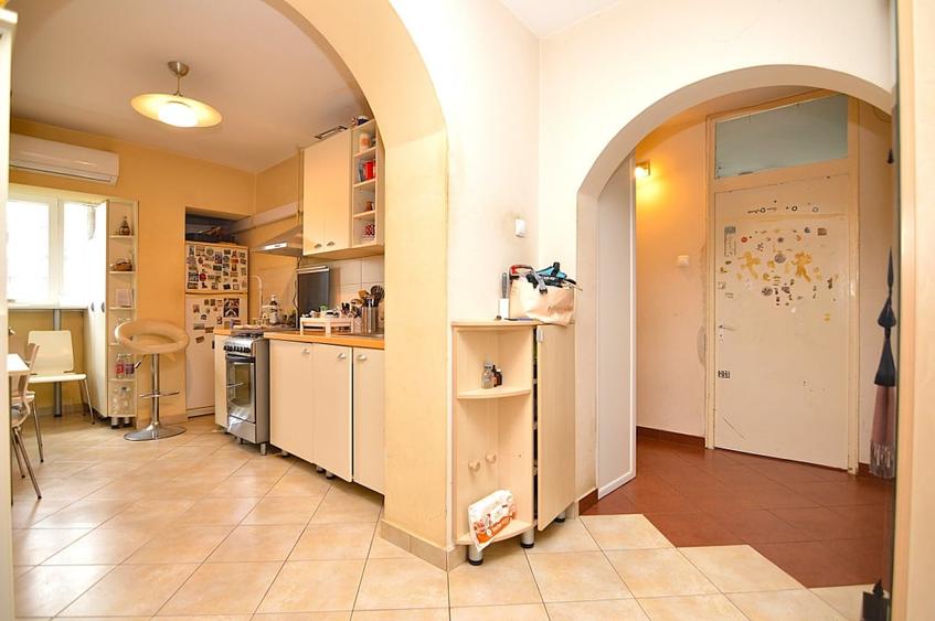 VANZARE APARTAMENT 4 CAMERE TINERETULUI – SCOALA NR.97 - 23