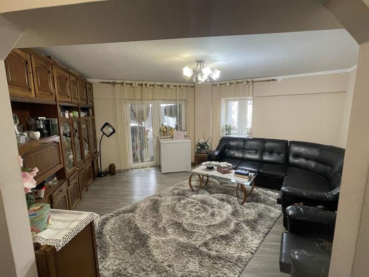 Apartament 3 camere ultracentral - 1