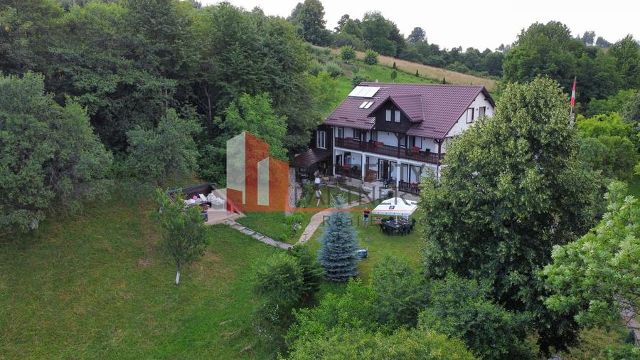 Vilă in Bran cu teren de 28.000 mp și priveliște spectaculoasa - 38