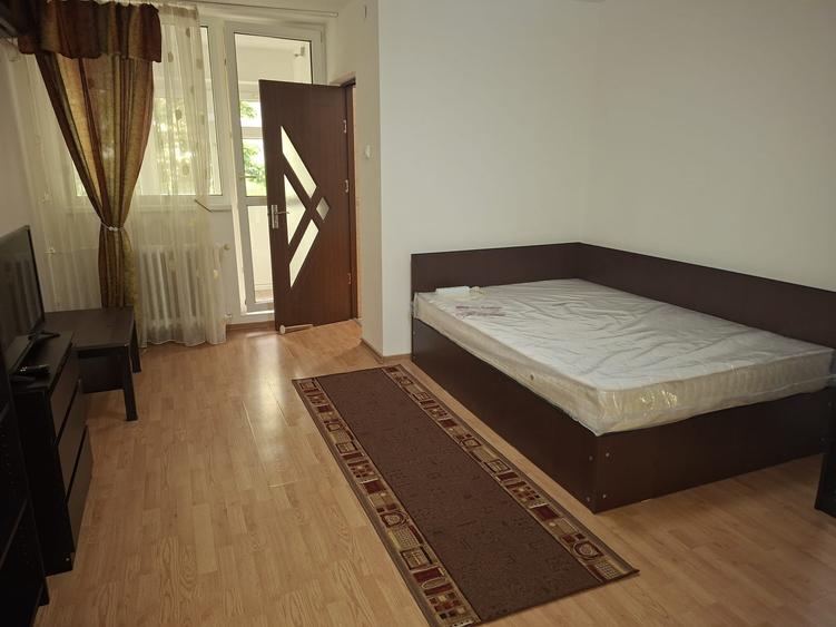 Obor, Colentina, Teiul Doamnei vav Sectia 7 Politie - 3