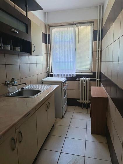 Apartament 3 camere, zona Nord - 1