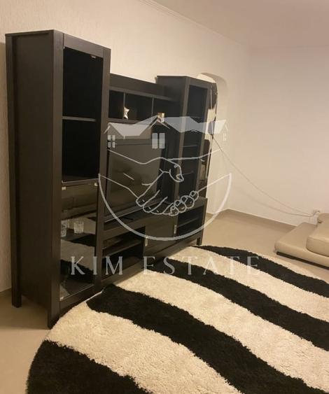 De vanzare apartament 3 camere,Trocadero - 2