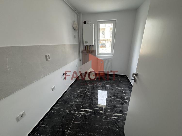 Decomandat.  Spatiu depozitare . Loc de parcare inclus - 1