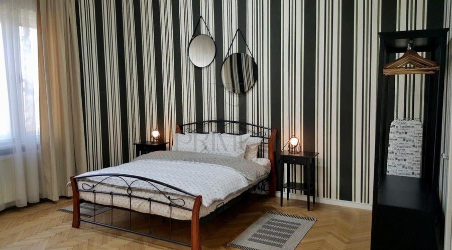 CENTRAL - ETAJ 1 - 3 CAMERE - 2 TERASE - CENTRALA PROPRIE - CLIMA - BOXA - 14