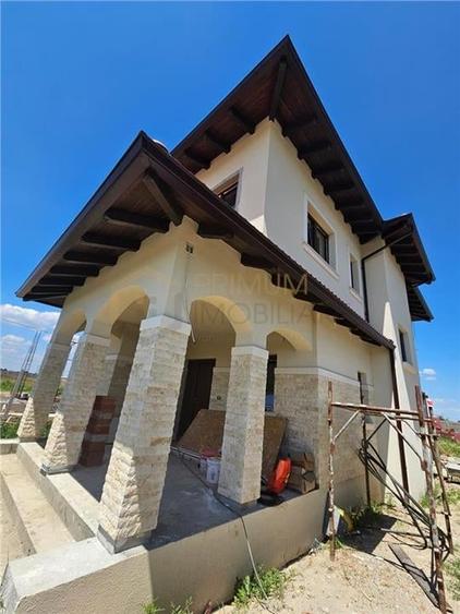 Casa individuala superba - 140 mp utili - supraveghere video - 1