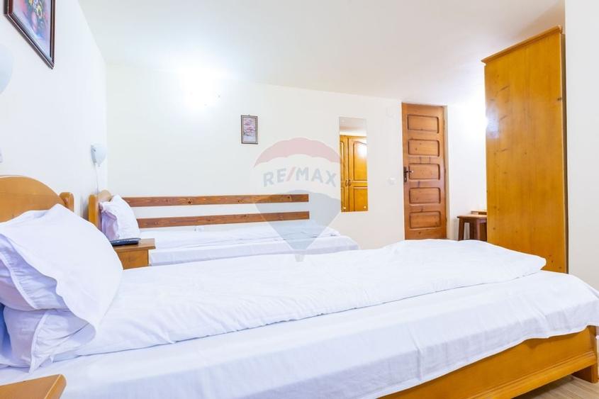 Hotel / Pensiune cu 10 camere de vanzare/Vama Buzaului - 14