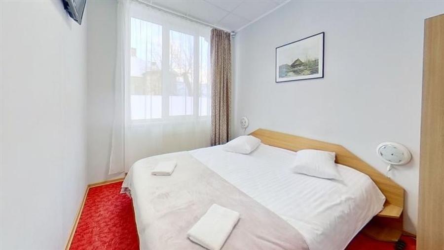 Tur LIVE! In aria Centrala a Brasovului, Hotel distinct - 32