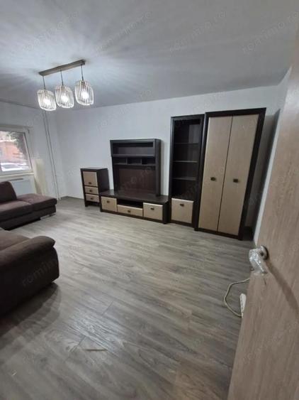 3 cam decomandat centrala proprie 2 bai zona Soarelui - 3