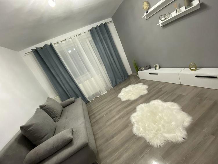 Inchiriez apartament 2 camere - 1