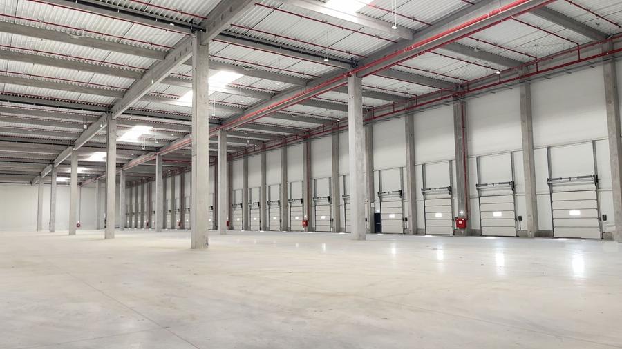 Hala industriala depozitare si productie la 2710 mp - 2