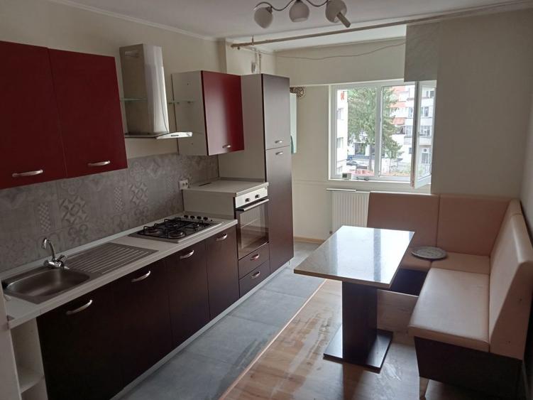 Apartament de inchiriat 2camere zona Stefan cel Mare - 2