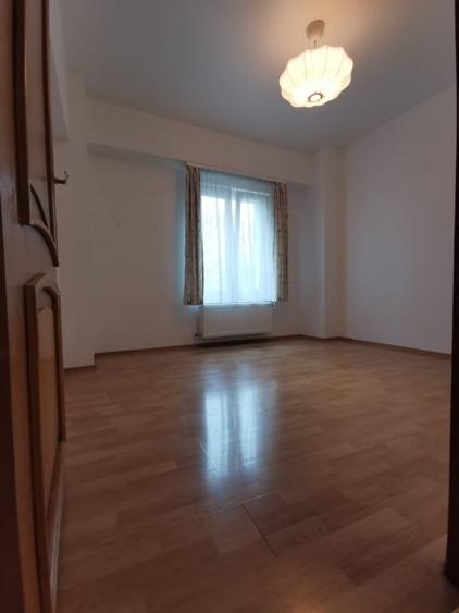 Apartament 3 camere 13 Septembrie - 5