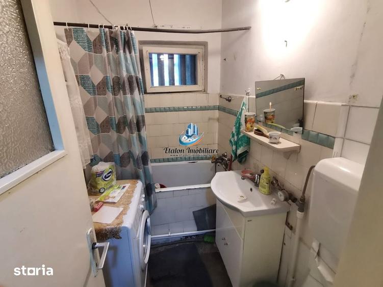 Apartament cu 2 camere semidecomandat în Sud