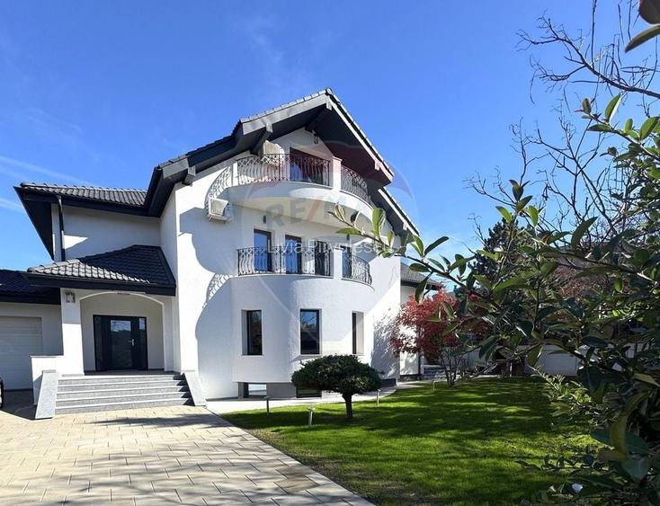 Vila individuala, 7 camere, 2 garaje, curte - Pipera, Cortina North