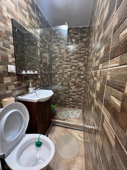 Inchiriez garsoniera zona capat troleu - 2