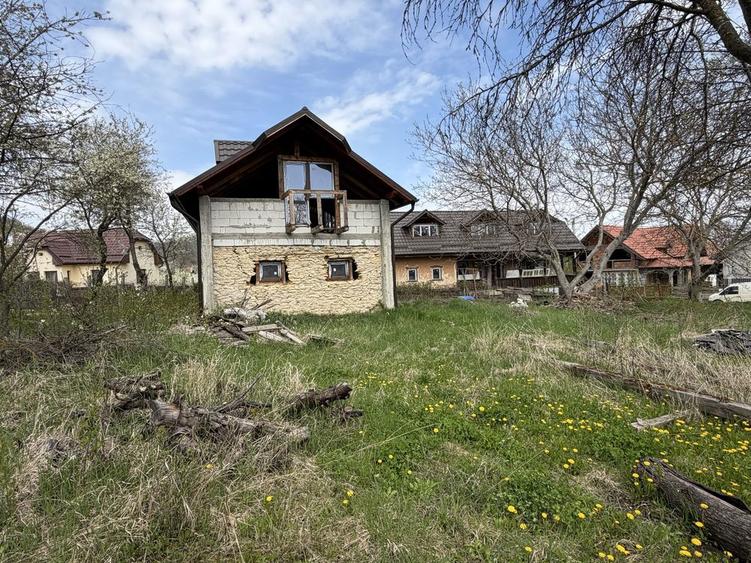 Se vinde casa spatioasa, formata din 2 corpuri + teren 1400 mp Moldovenesti, Cluj - 1