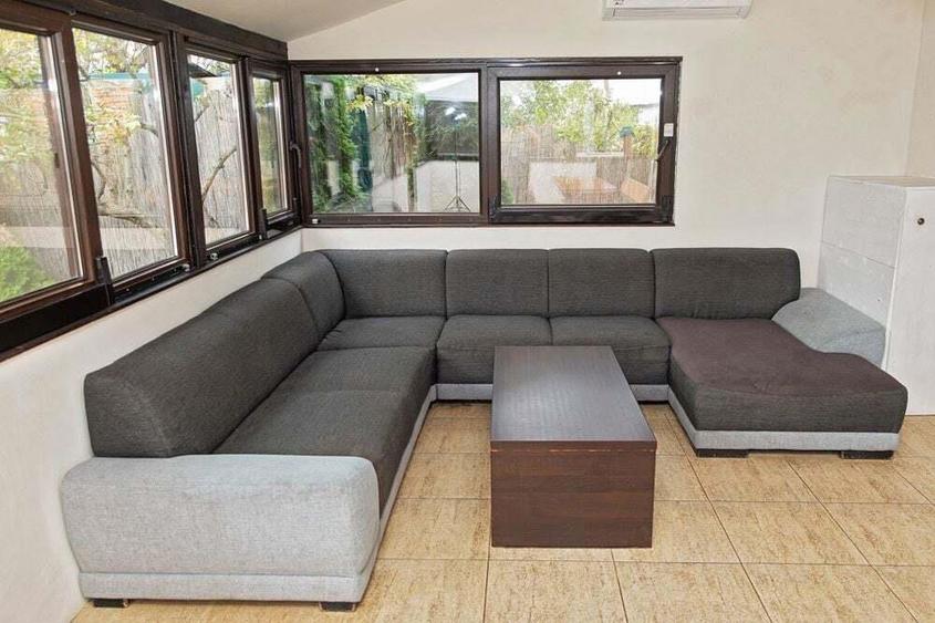 Vila 5 dormitoare, 4 bai, 2 248mp teren, piscina. Pre?: 229 000 E. - 8