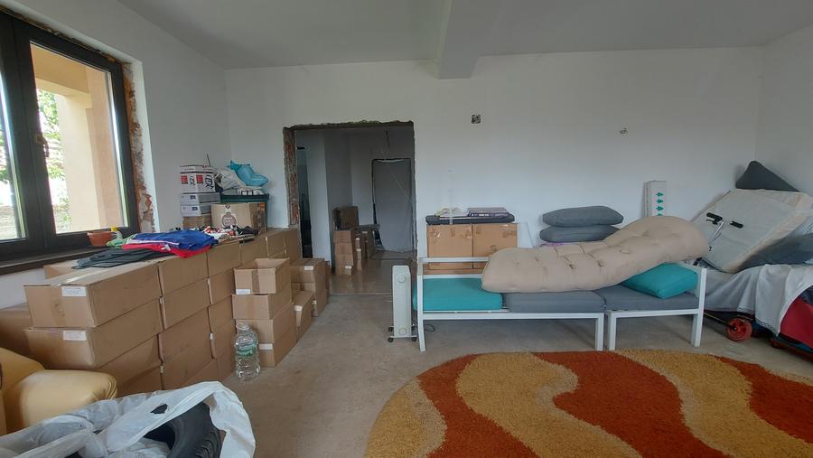 Vanzare vila pentru 2 familii in com BERCENI. jud.ILFOV - 10