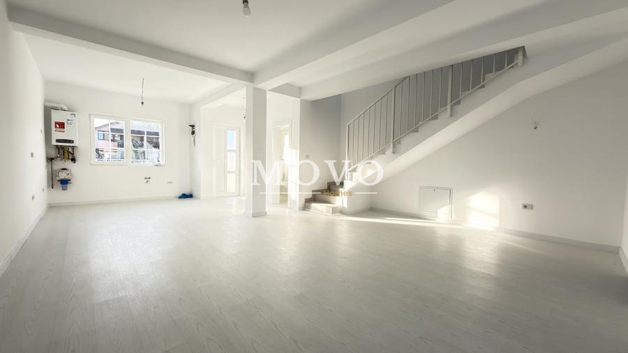 Duplex cu 4 camere cu Canalizare în Moșnița Nouă
