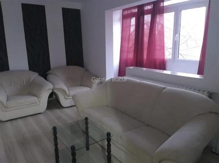 Vanzare Apartament 3 Camere Semidecomandat Luica-Al.Stupilor Vanzare Apartament 3 Camere Semidecomandat Luica-Al.Stupilor