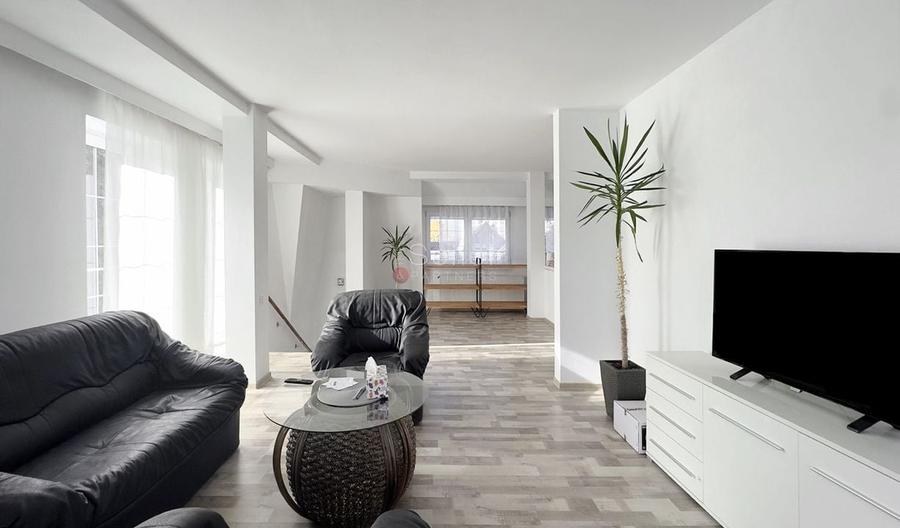 Zona Rezidentiala de Case - 9