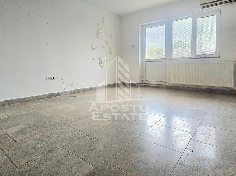 Spatiu Comercial 54 mp  malul Muresului - 5